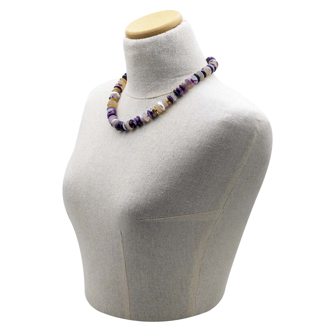 girocollo in pietre dure con agata viola naturale su manichino - via condotti store