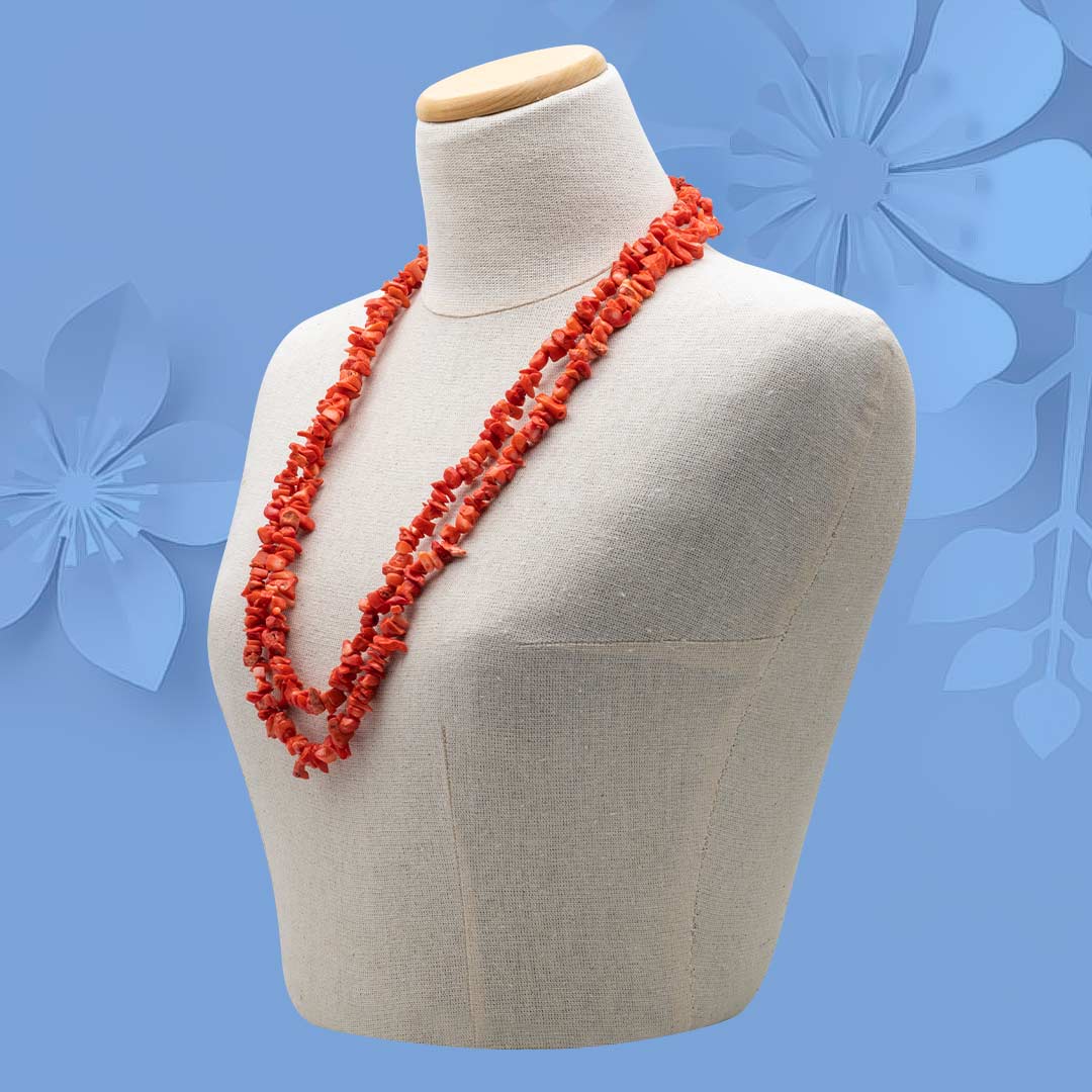 collana maxi in corallo a rametti su manichino - via condotti store