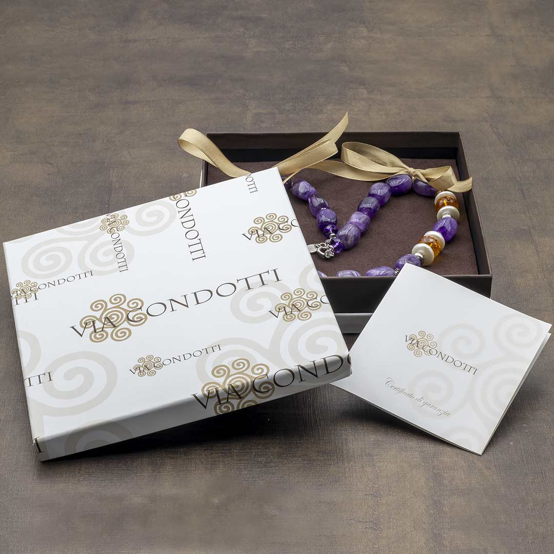 confezione regalo della collana in ametista citrino e perle - via condotti store