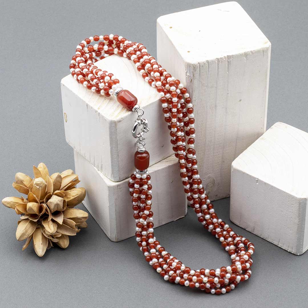 collana in pietre dure torchon con perle e corniola - via condotti store