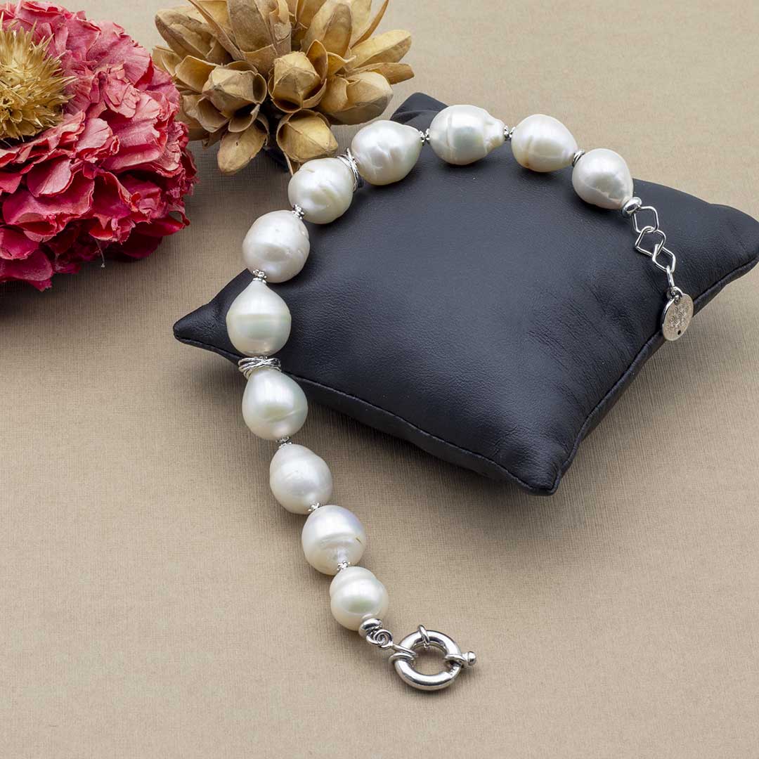 bracciale in perle barocche grandi bianche e argento 925 rodiato - via condotti store