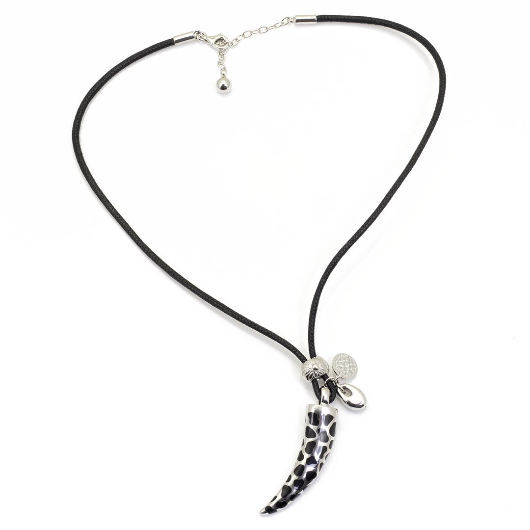 Collana in corda nera con corno in Argento e Resina - via condotti store