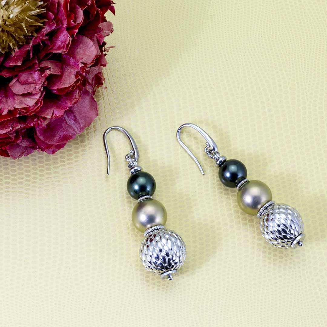 Orecchini in argento 925 e perle shell muticolor - via condotti store