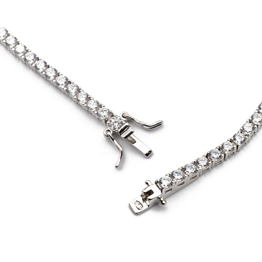 chiusura a cassetta e doppia sicurezza del bracciale tennis - via condotti store