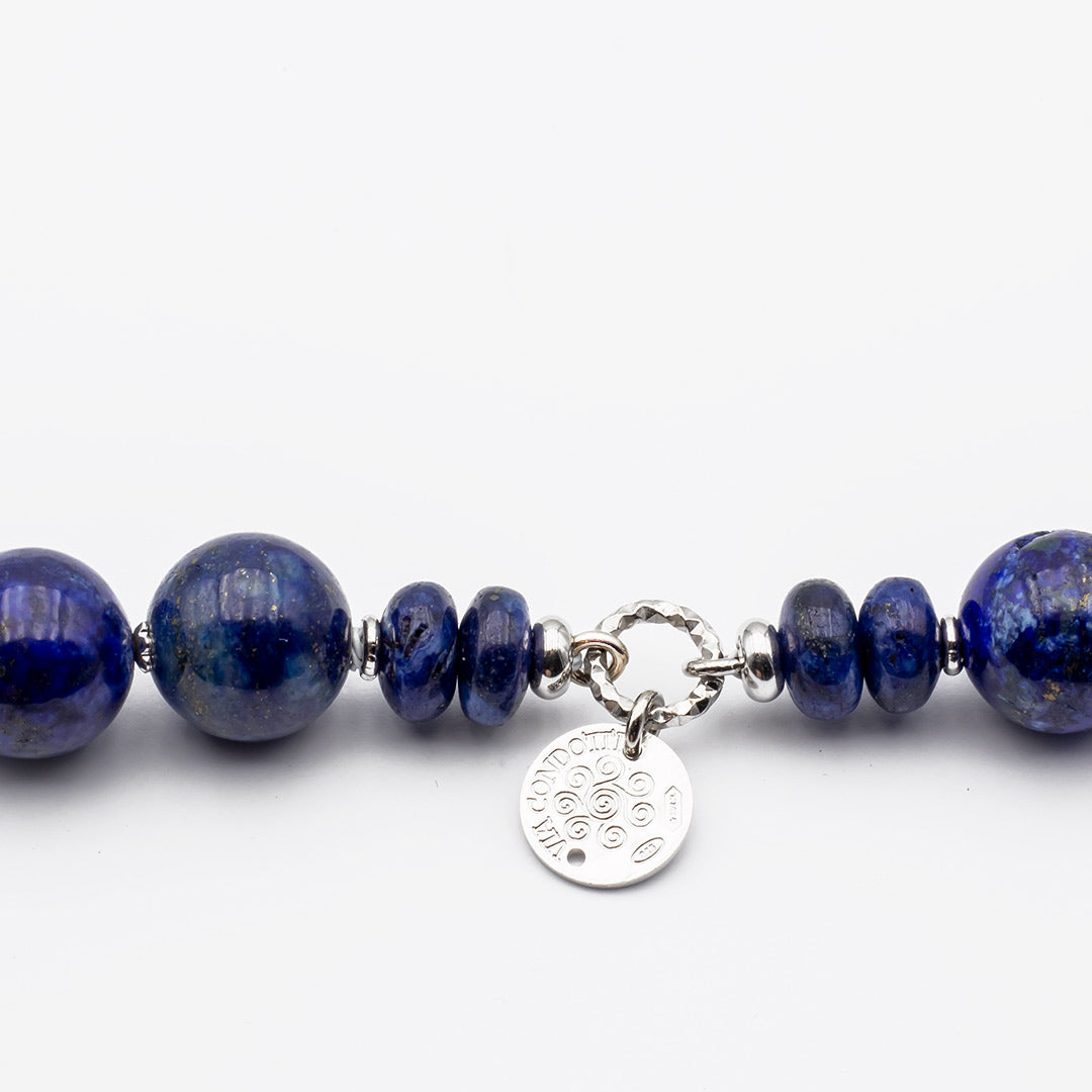 collana in lapislazzuli e perle logo e marchio di fabbrica - via condotti store