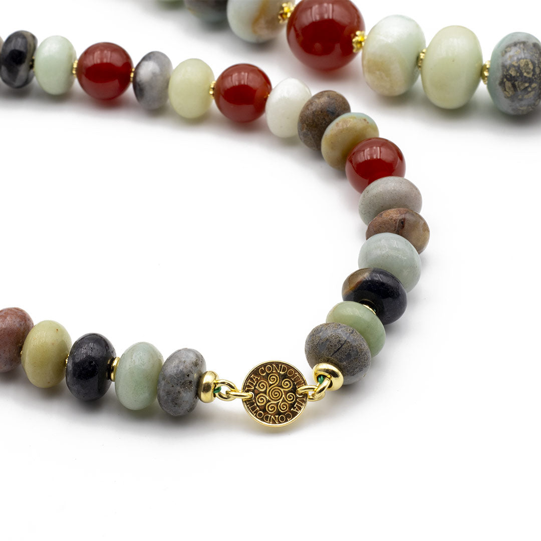 logo e marchi della collana in pietre dure e argento placcato oro - via condotti store