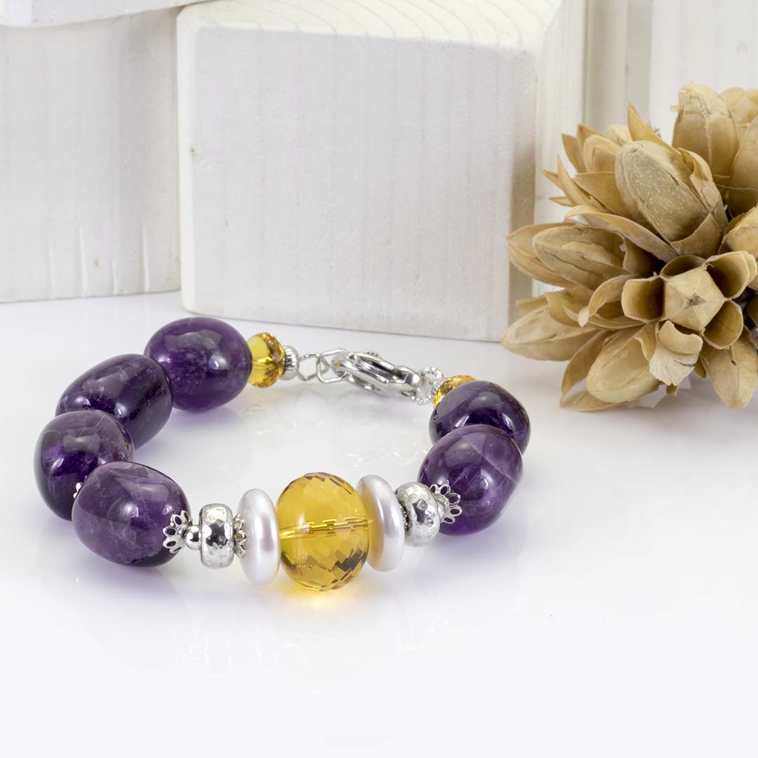 Bracciale in pietre dure e argento rodiato con ametista, quarzo citrino e perle - via condotti store
