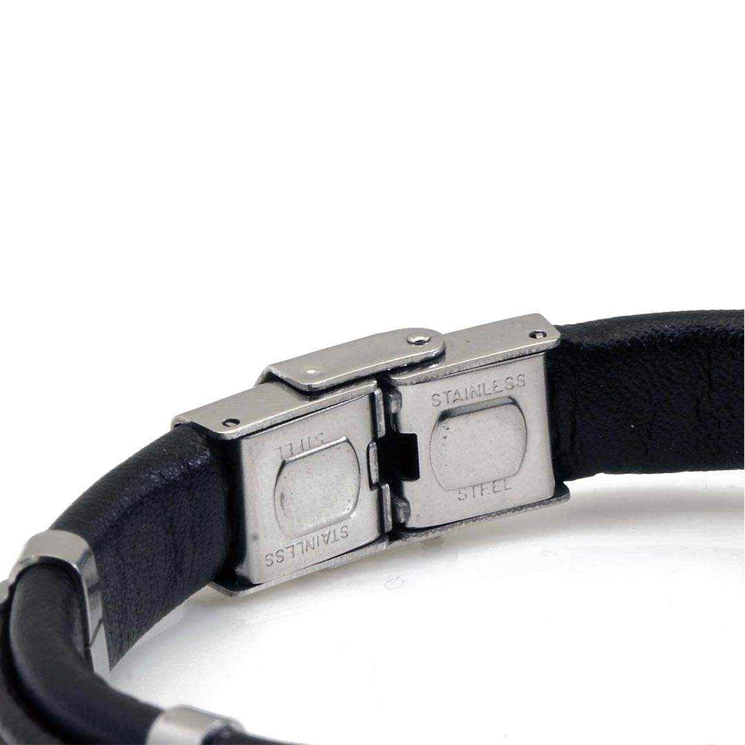 Chiusura del bracciale uomo con timone marino in acciaio e pelle - via condotti store