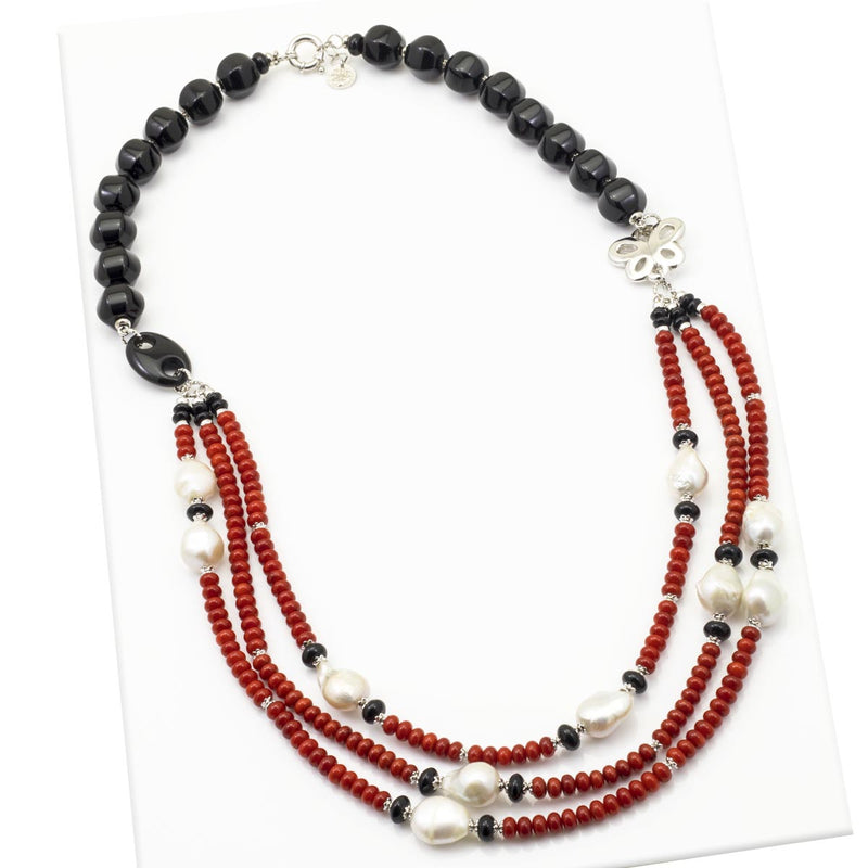 Collana in Argento e pietre dure con Corallo, Onice e Perle scaramazze - via condotti store