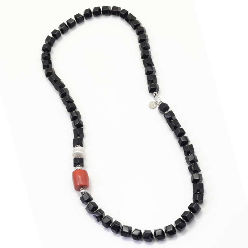 collana in pietre dure e argento 925 con onice, corallo e perle - via condotti store