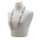 collana in pietre dure e argento 925 rodiato con quarzo rosa agata muschiata e onice grigio su manichino - via condotti store